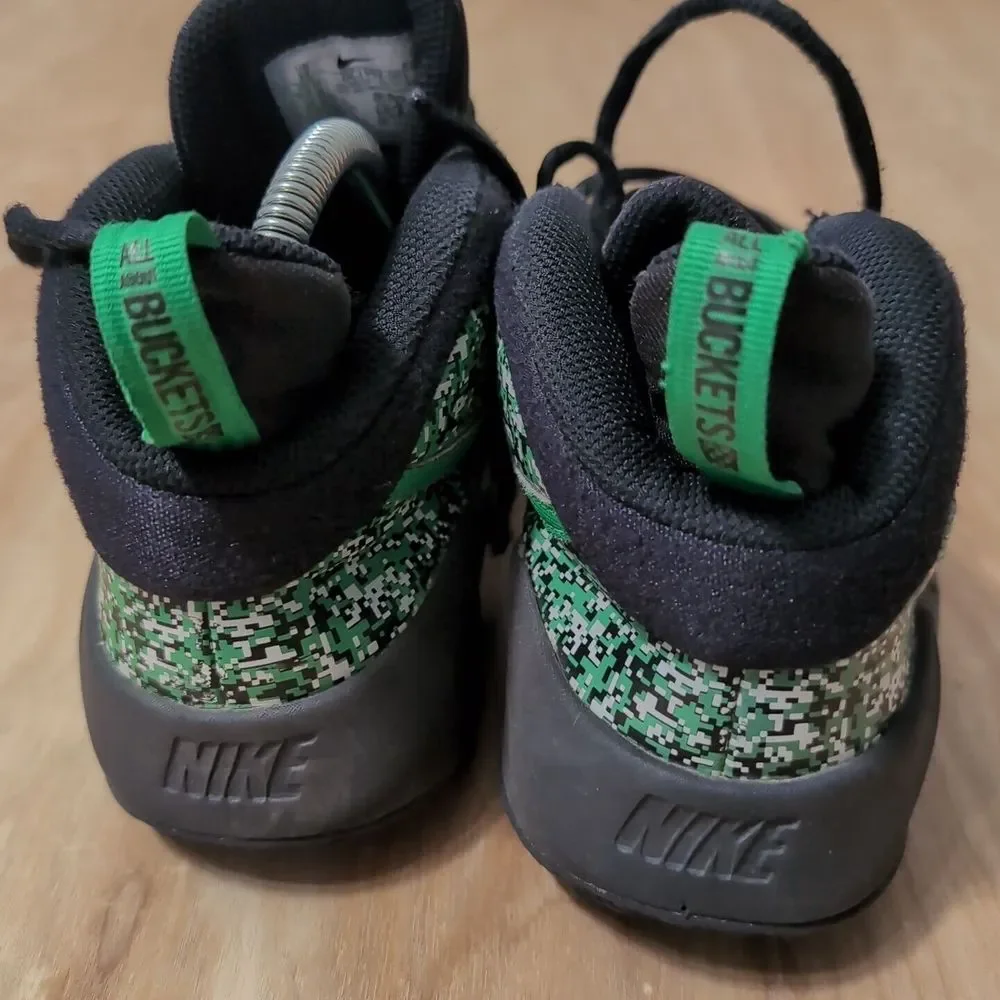 Nike Team Hustle D 9 DIGI (GS) Sz 7Y Kids‎ Black/Green Boys Sneaker DC1992 001